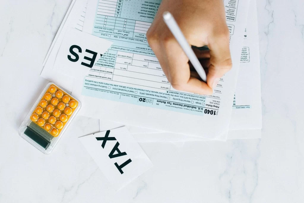 IRS Announces New Federal Income Tax Brackets for 2025: Get Targeted Sales Lead List